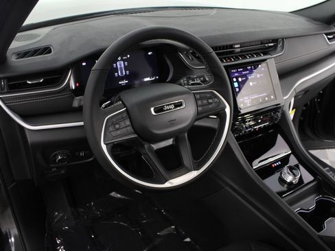 New 2026 Jeep Grand Cherokee Laredo X AWD/4WD image 8