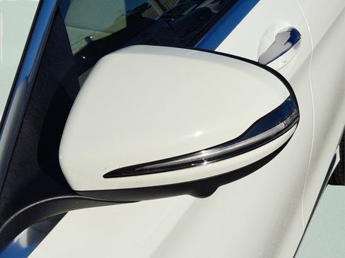 Used 2021 Mercedes-Benz C 300 Sedan image 11