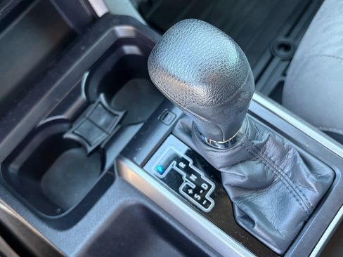 Used 2021 Toyota Tacoma SR5 RWD image 30