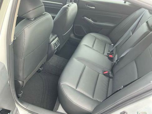 New 2025 Nissan Altima 2.5 SL image 14