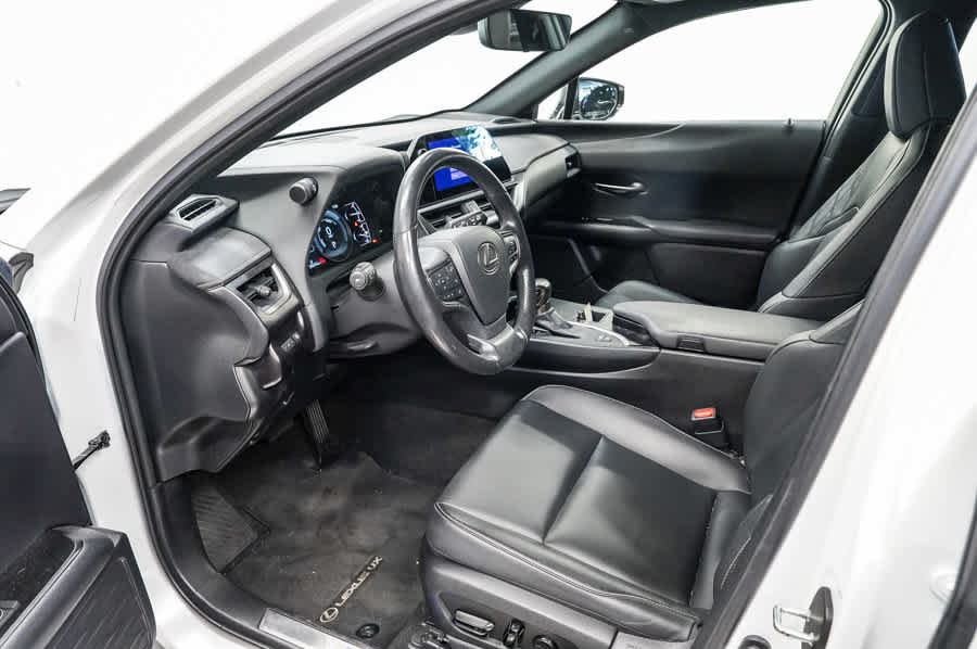 Used 2024 Lexus UX 250h FWD image 18