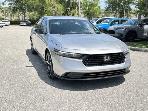 Used 2024 Honda Accord Sport image 16
