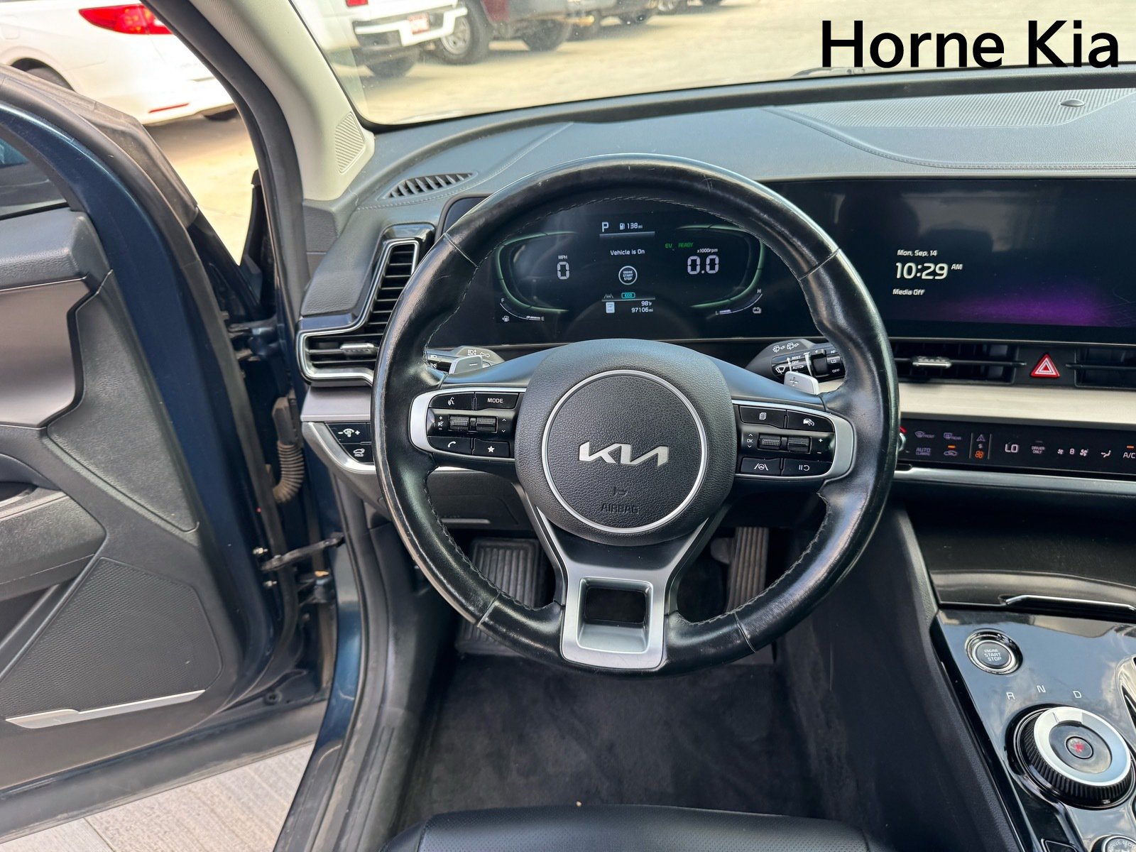 Used 2023 Kia Sportage EX w/ EX Premium Package AWD/4WD image 16
