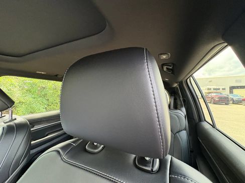 New 2026 Jeep Grand Cherokee L 2WD image 29