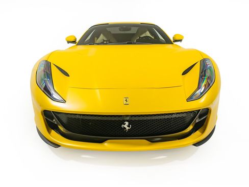 Used 2022 Ferrari 812 GTS RWD image 6