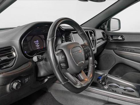 Used 2023 Dodge Durango GT RWD image 27