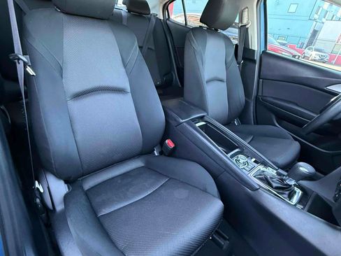 Used 2017 MAZDA MAZDA3 Sport FWD image 8