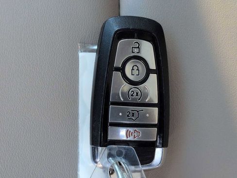 Used 2023 Ford Explorer XLT w/ Equipment Group 202A image 34