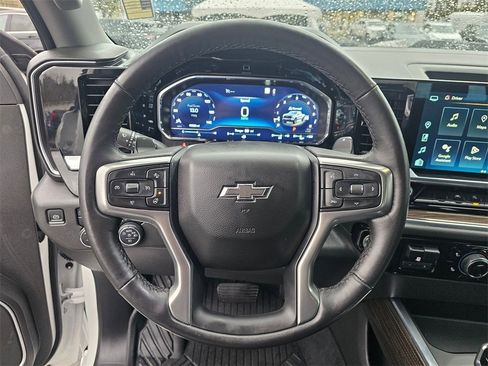 Used 2022 Chevrolet Silverado 1500 LT Trail Boss w/ Protection Package image 11