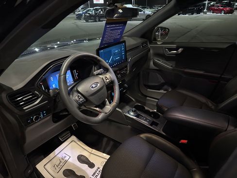 Certified 2023 Ford Escape ST-Line w/ Tech Pack #1 image 22