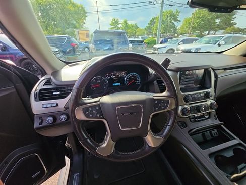 Used 2018 GMC Yukon Denali AWD/4WD image 13