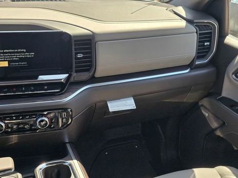 New 2026 GMC Sierra 1500 SLT image 16