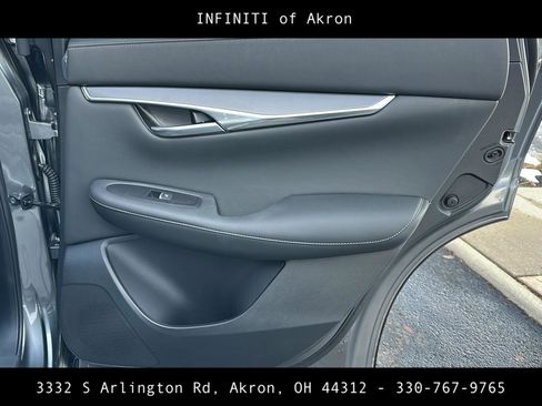 Used 2025 INFINITI QX50 Pure image 26