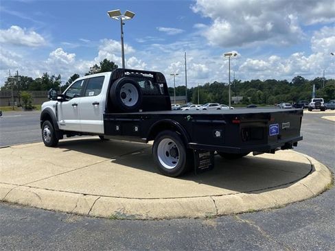 New 2025 Ford F550 4x4 Crew Cab Super Duty image 4