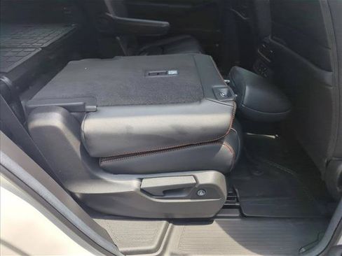 Used 2024 Honda Pilot TrailSport image 24