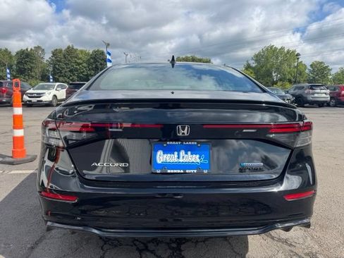 Used 2025 Honda Accord Sport image 3
