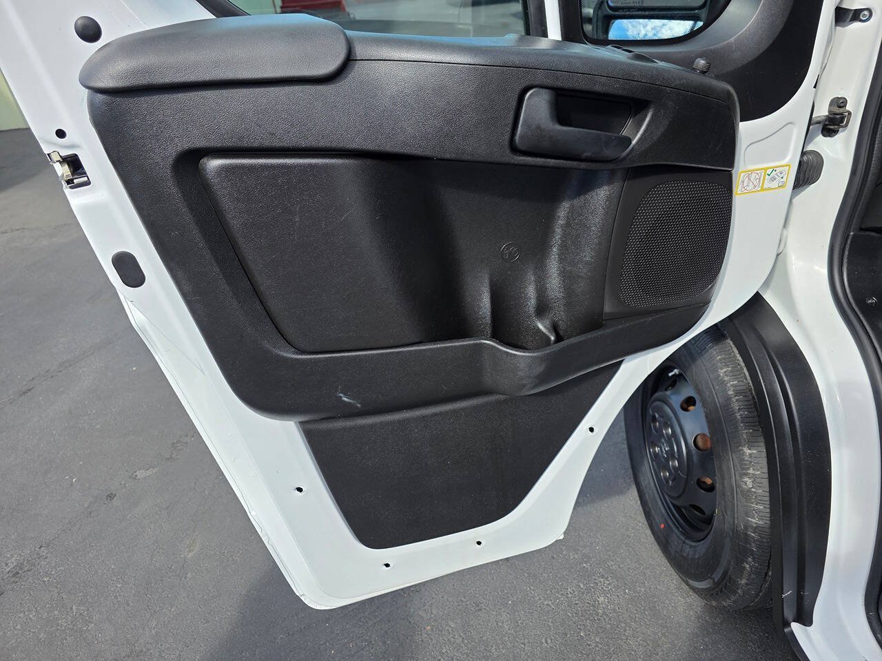 Used 2023 RAM ProMaster 3500 w/ Convenience Group FWD image 22
