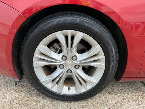 Used 2014 Chevrolet Impala LT w/ Convenience Package image 17