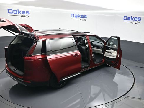 Certified 2024 Kia Carnival SX Prestige image 60