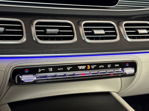 New 2025 Mercedes-Benz GLS 580 4MATIC image 25