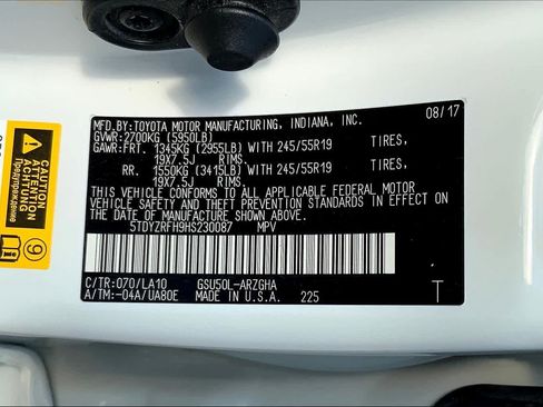 Used 2017 Toyota Highlander Limited FWD image 37