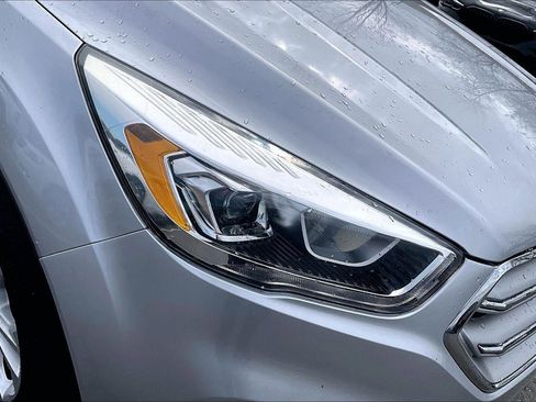 Used 2018 Ford Escape SEL image 25