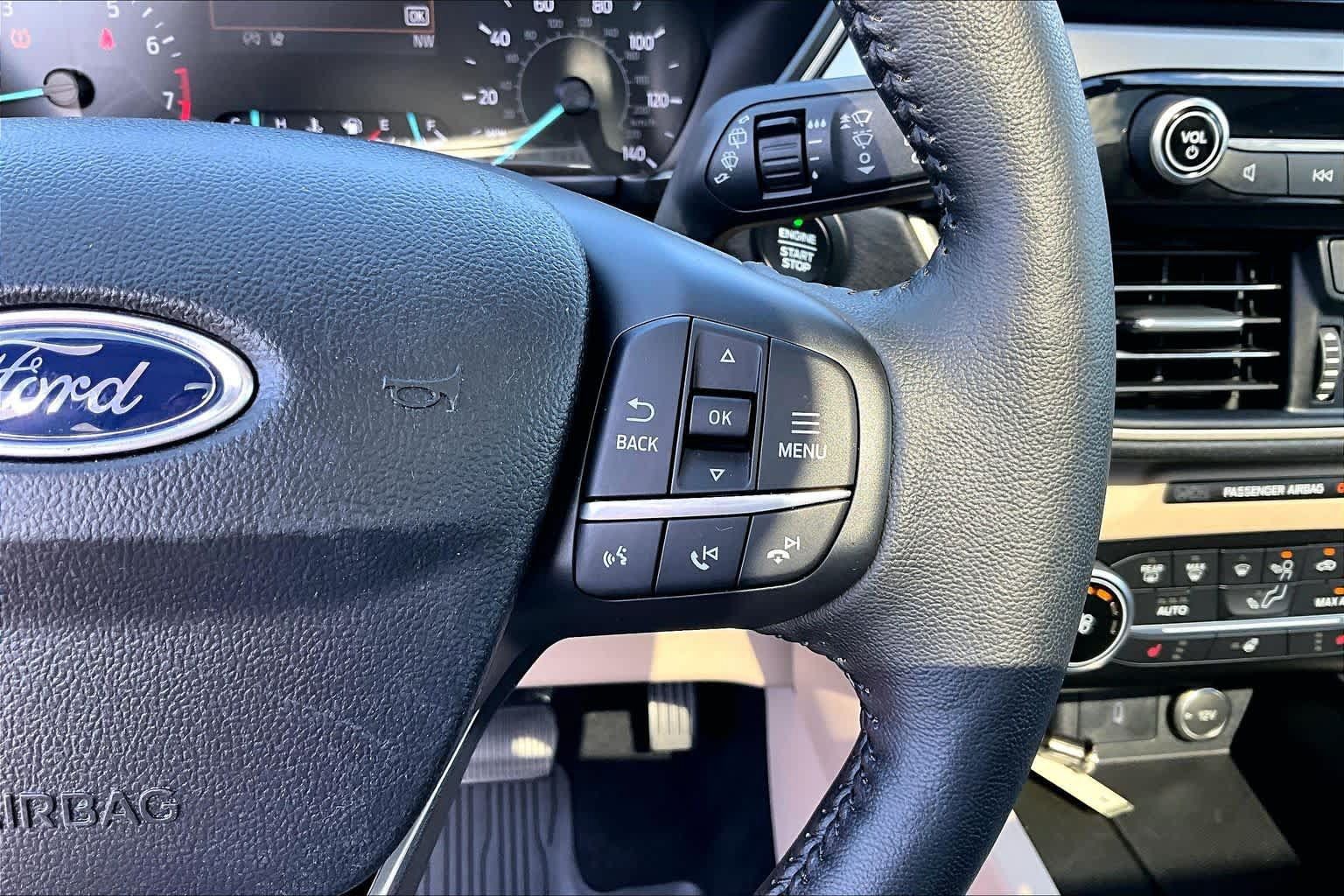 Used 2020 Ford Escape SEL FWD image 25