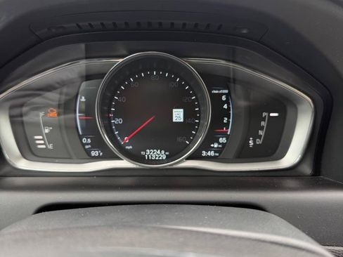 Used 2016 Volvo XC60 T6 Platinum w/ Climate Package AWD/4WD image 11