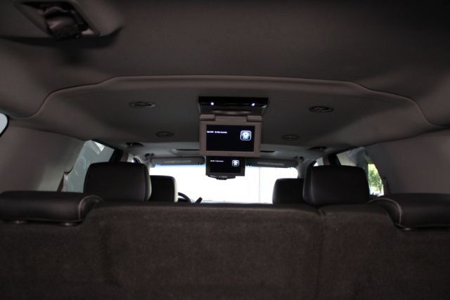 Used 2016 Chevrolet Suburban LTZ AWD/4WD image 29