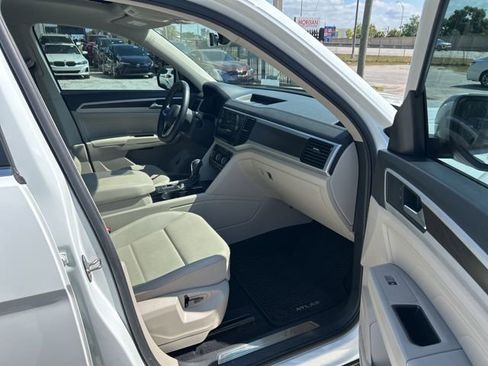Used 2022 Volkswagen Atlas SE FWD image 10