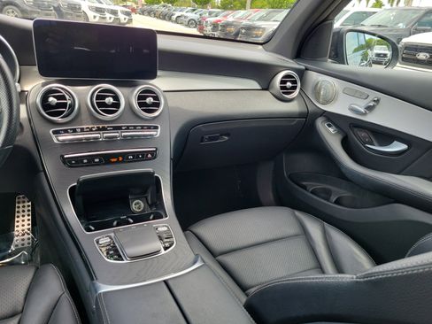 Used 2021 Mercedes-Benz GLC 300 image 17