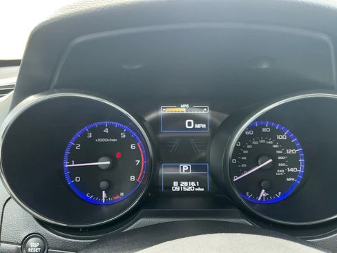 Used 2017 Subaru Outback 2.5i Touring w/ Popular Package #5A AWD/4WD image 17