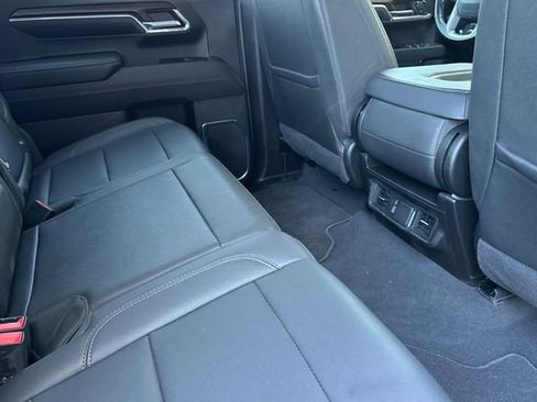 Used 2024 GMC Sierra 1500 SLT AWD/4WD image 18
