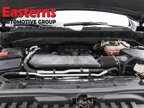 Used 2023 Chevrolet Silverado 1500 LT AWD/4WD image 7