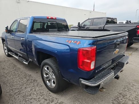 Used 2018 Chevrolet Silverado 1500 LTZ w/ LTZ Plus Package AWD/4WD image 11