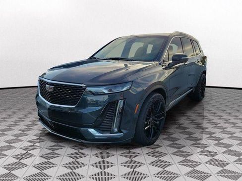 Certified 2023 Cadillac XT6 Luxury FWD image 2