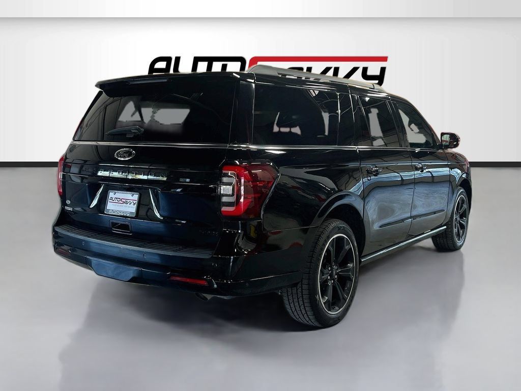 Used 2022 Ford Expedition Max Limited AWD/4WD image 7