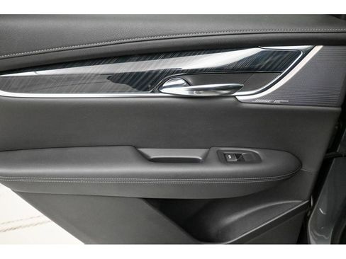 Used 2020 Cadillac XT6 Premium Luxury image 26