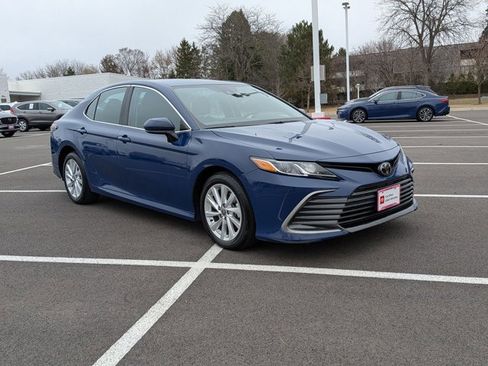Used 2024 Toyota Camry LE image 3