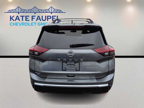 Used 2025 Nissan Rogue Platinum w/ Platinum Premium Package AWD/4WD image 6