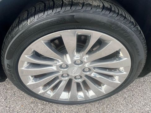 Used 2019 Cadillac CTS Luxury RWD image 27