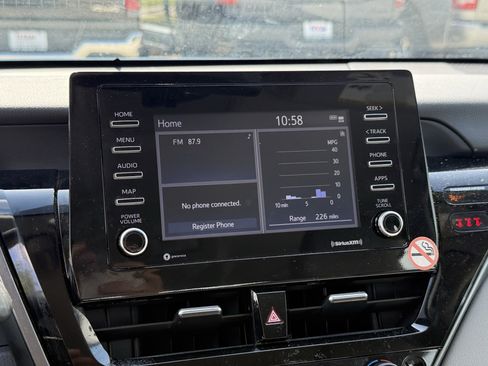 Used 2024 Toyota Camry SE FWD image 21