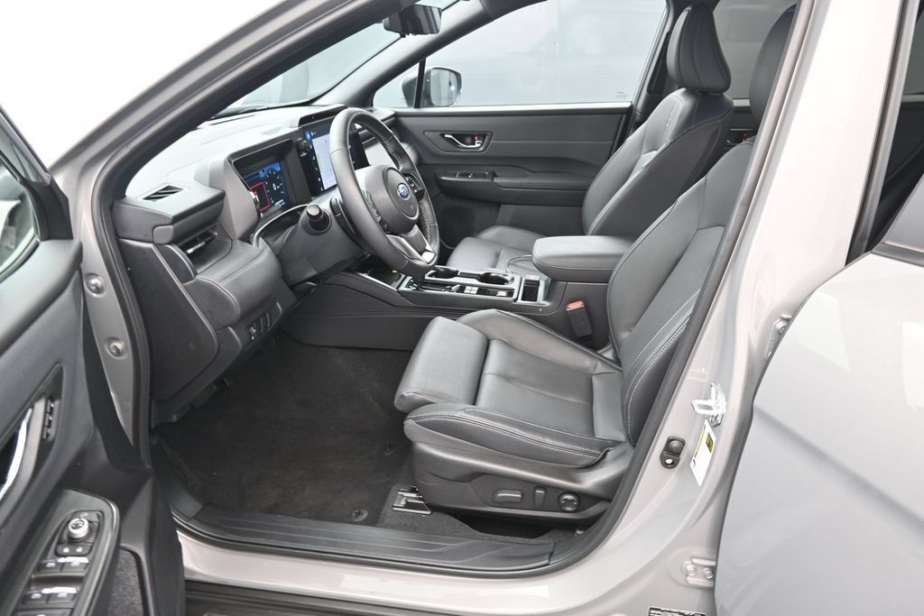 Used 2026 Subaru Outback Touring AWD/4WD image 17