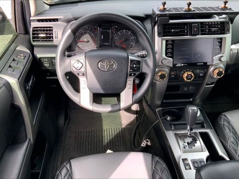 Used 2020 Toyota 4Runner SR5 image 5