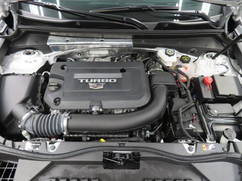 Used 2025 Cadillac XT4 Premium Luxury AWD/4WD image 26