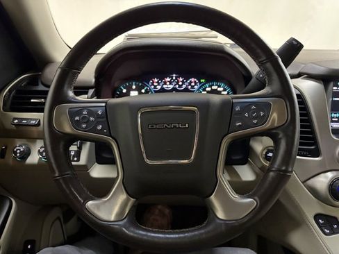Used 2018 GMC Yukon XL Denali image 62
