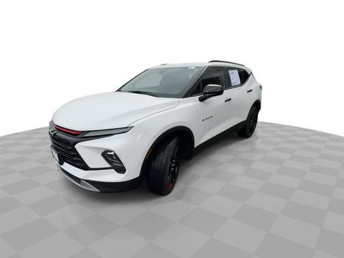 Certified 2024 Chevrolet Blazer LT w/ Redline Edition AWD/4WD image 4