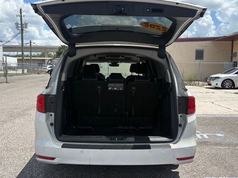 Used 2022 Honda Odyssey Elite image 13