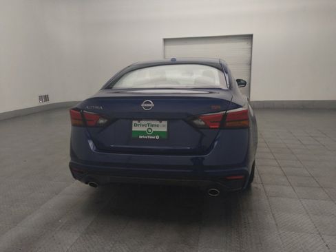 Used 2024 Nissan Altima 2.5 SR FWD image 7