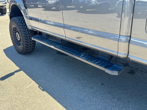 Used 2022 Ford F350 XLT w/ Black Appearance Package AWD/4WD image 13